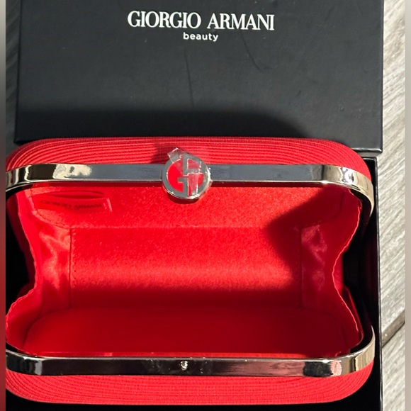 Giorgio Armani Hard Case - Picture 4 of 9